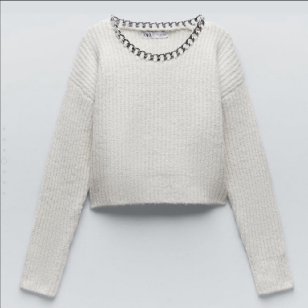 ZARA KNIT SWEATER WITH CHAIN (SIZE MEDIUM)